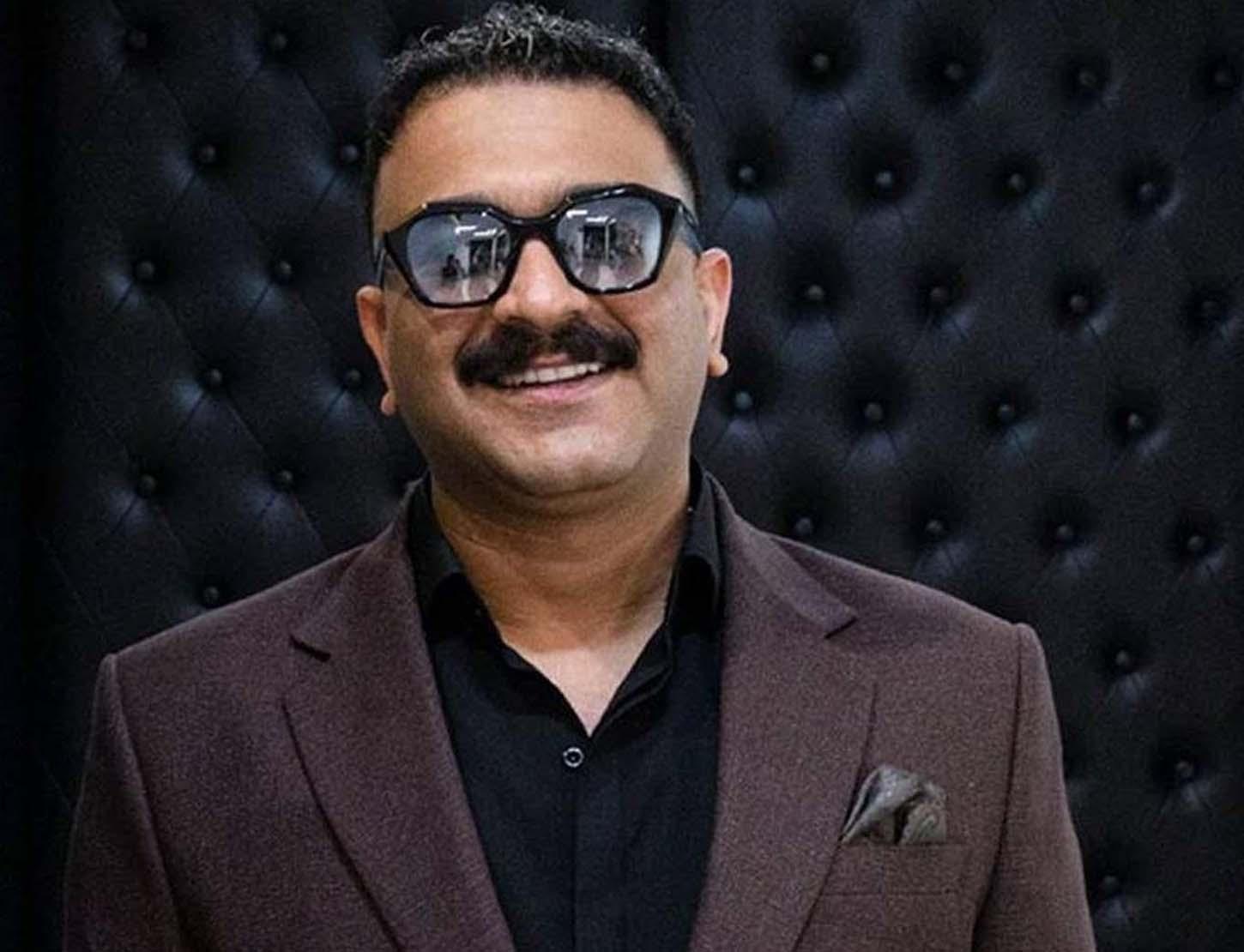 جواد خواجوی: به دنبال گل خام برای کوزه‌گری‌ام!
